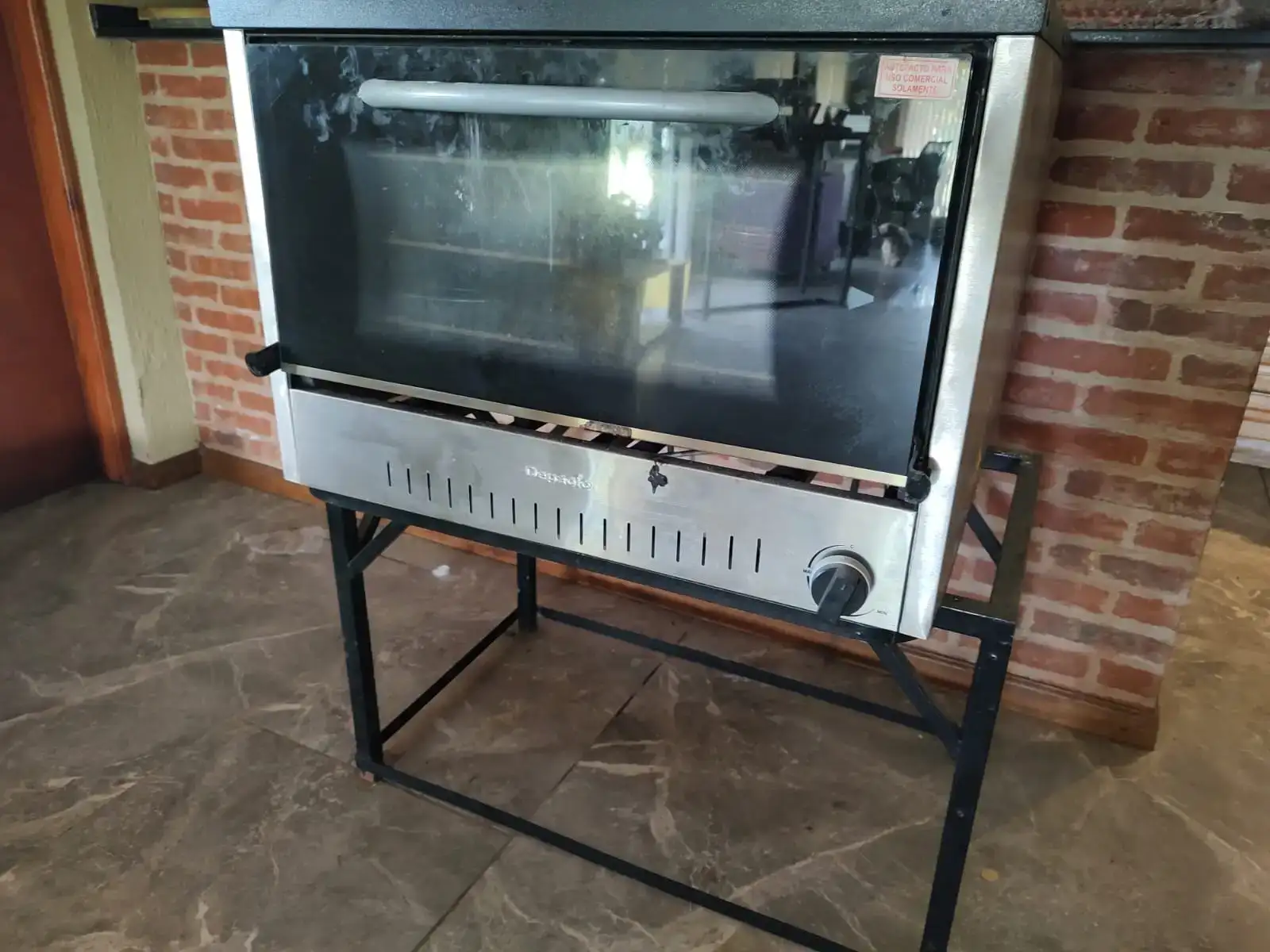 Horno pizzero marca de paolo 12 moldes a gas