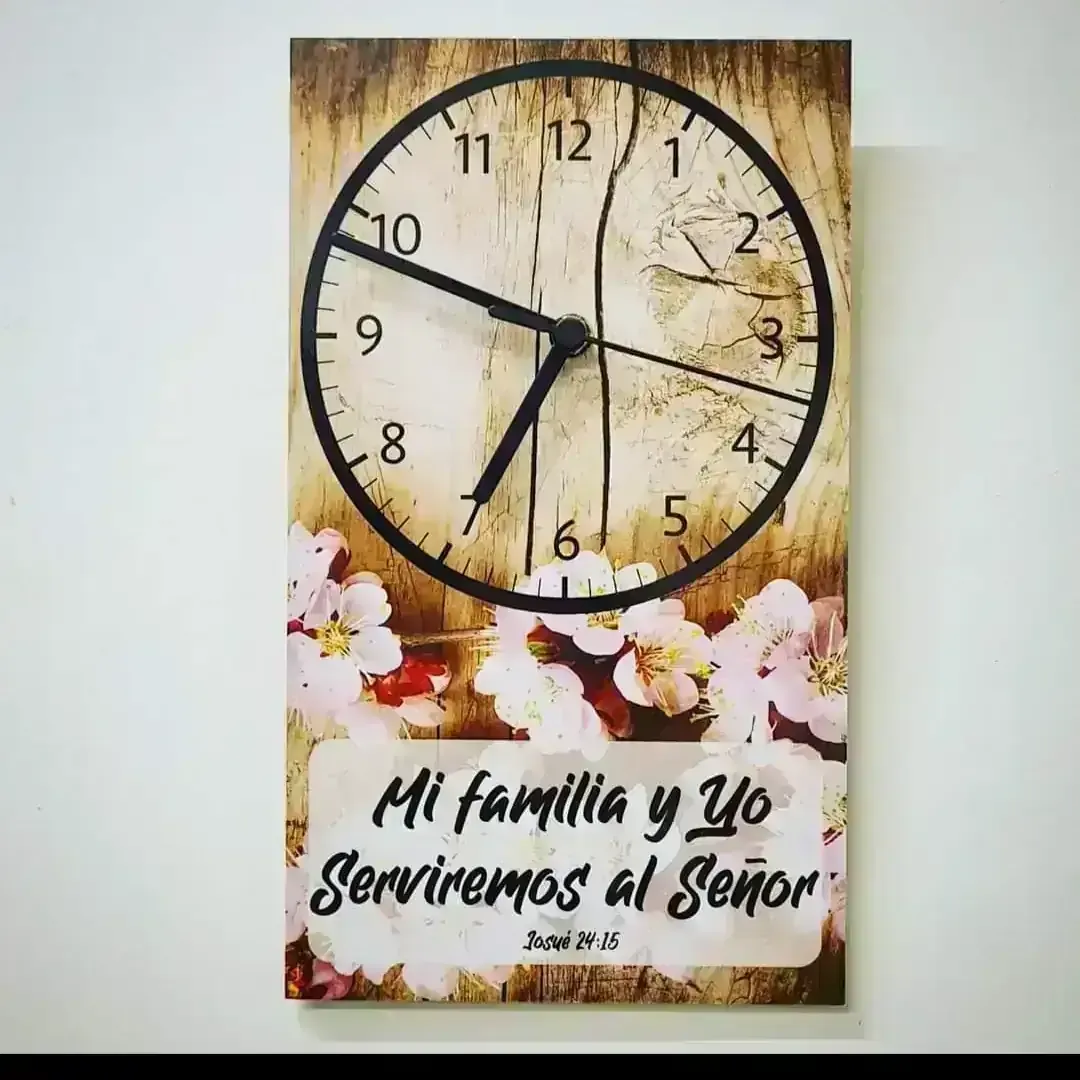 Reloj chico pared. R1