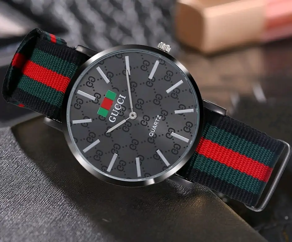 Relog  imitación GUCCi 3