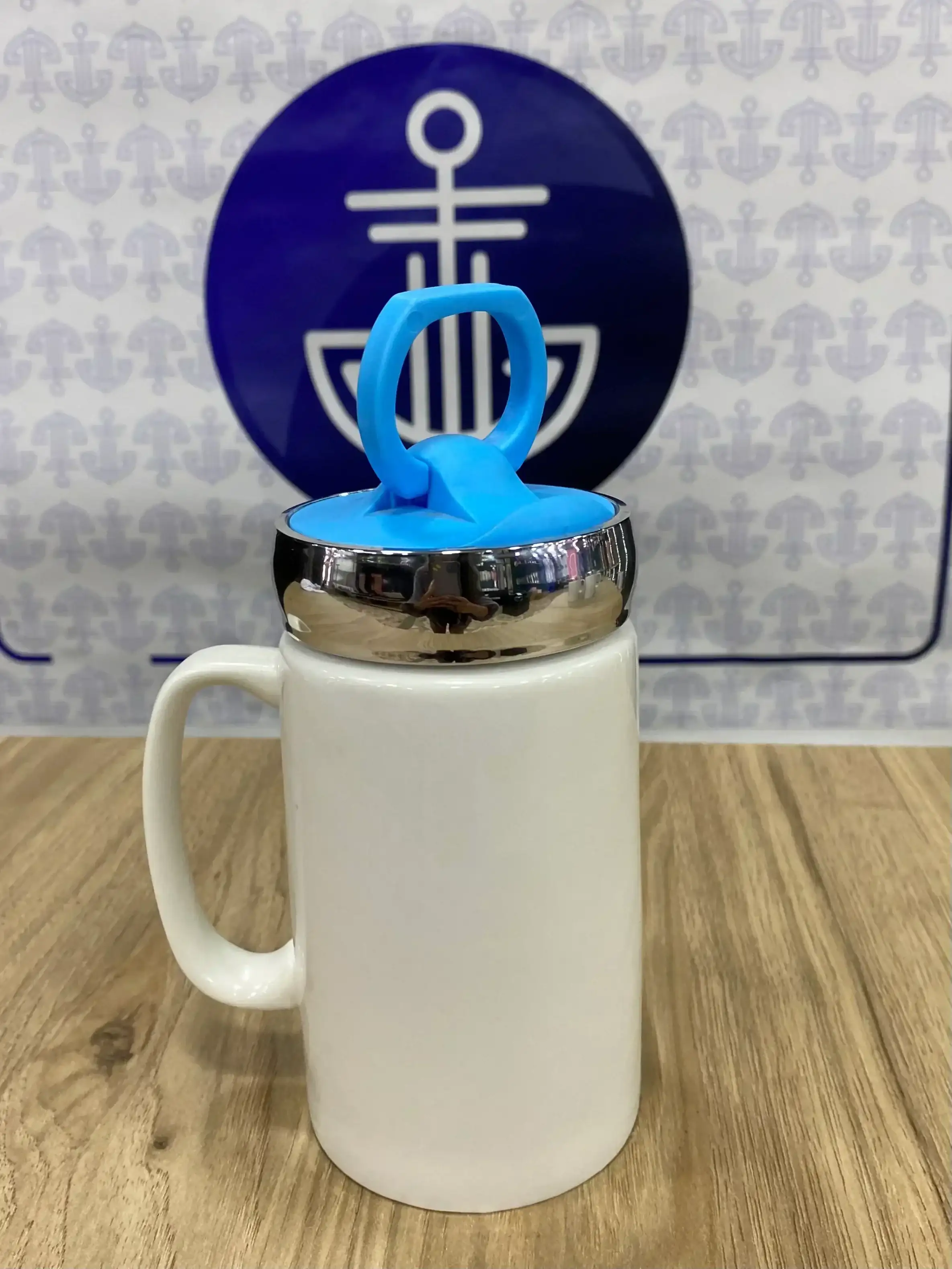 MUG BLANCO TAPA CELULAR 2