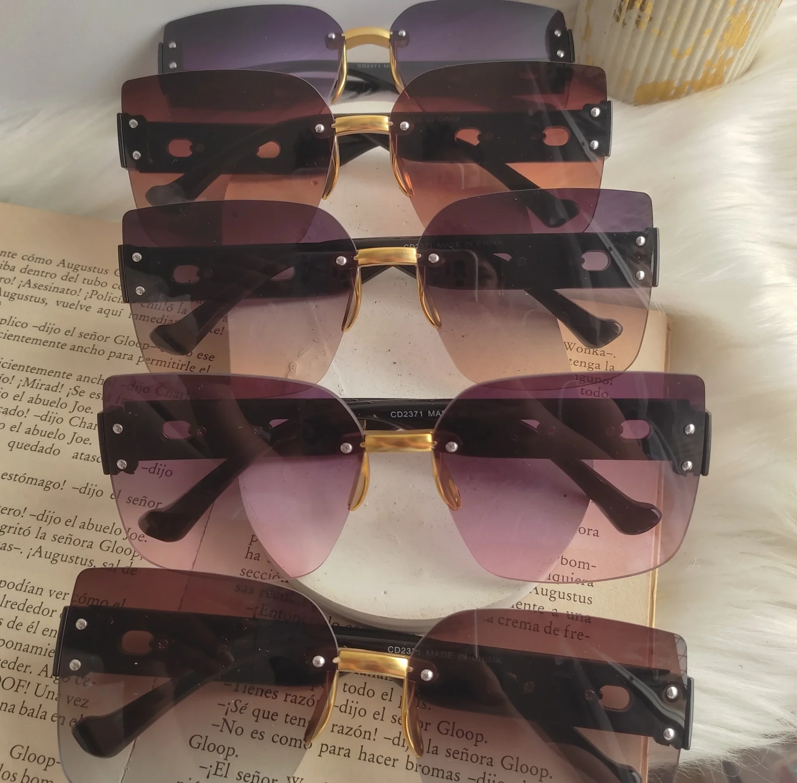 Gafas cuadradas de dama clásicas 