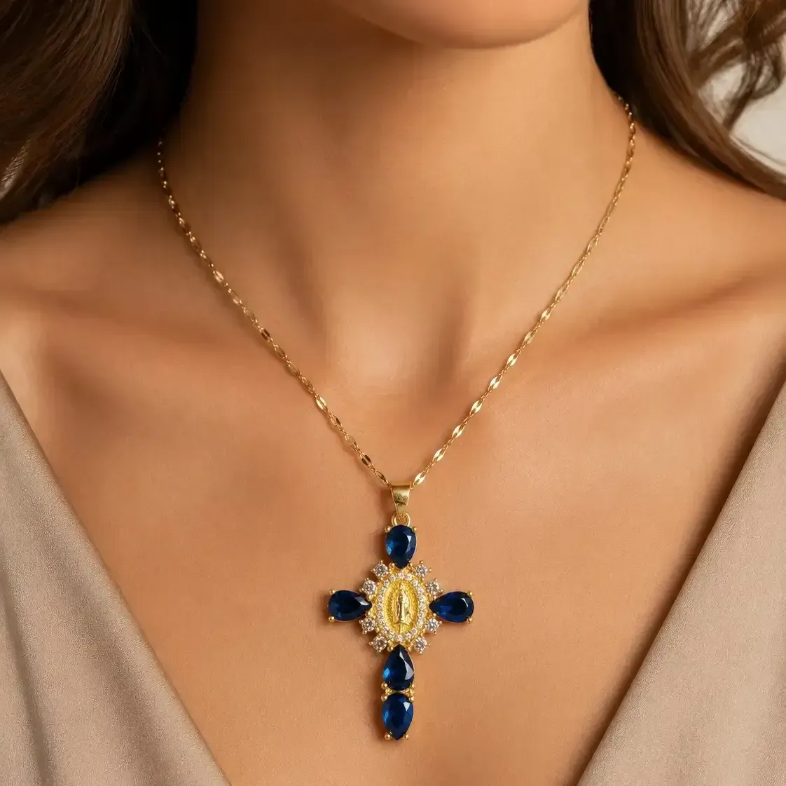 Cadena Y Dije En Acero Con Piedra Circon De Cruz Virgen De Guadalupe Azul 2