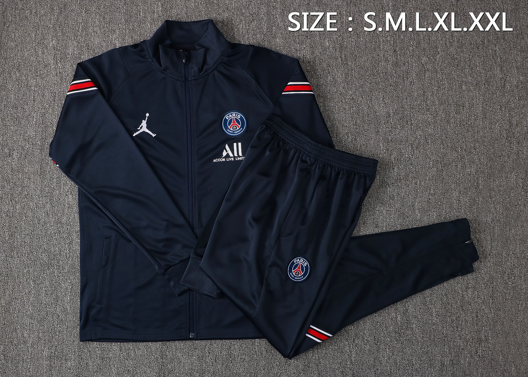 BUZO DEPORTIVO DE PRESENTACION DE PSG 3