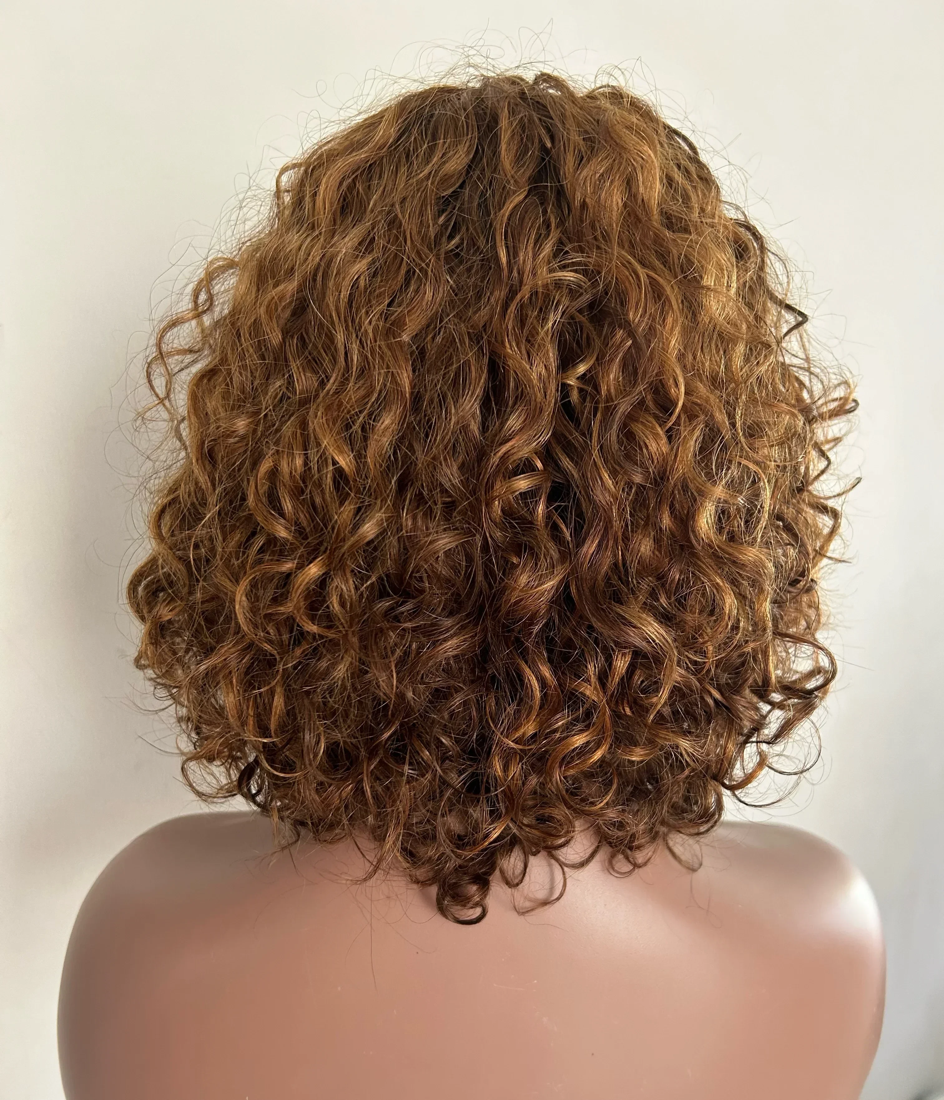 Pelucas cabello humano con flequillo rizado sin pegamento  con reflejos miel onda de agua rubio 5