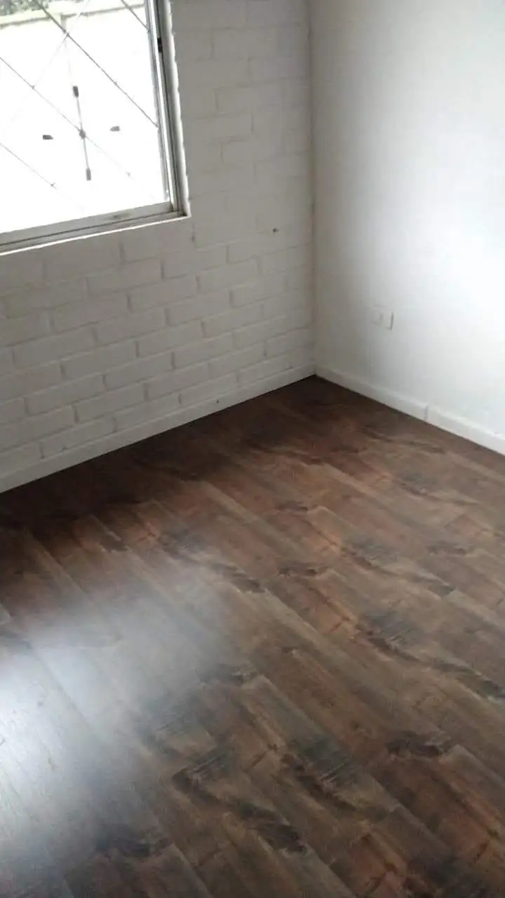 Servicio de instalación de piso flotante  2