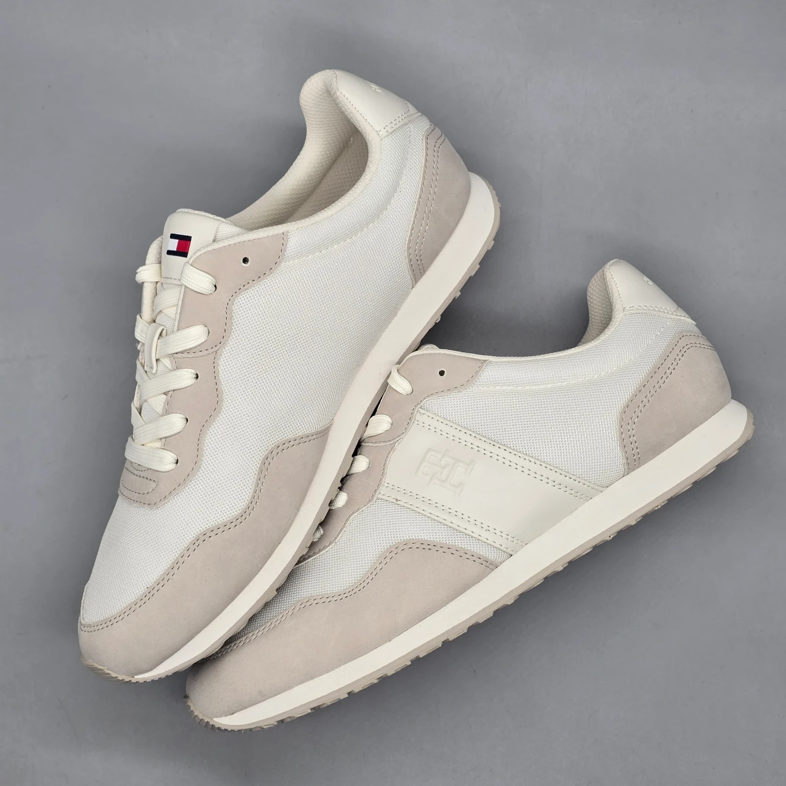 TOMMY HILFIGER CAMEO  9