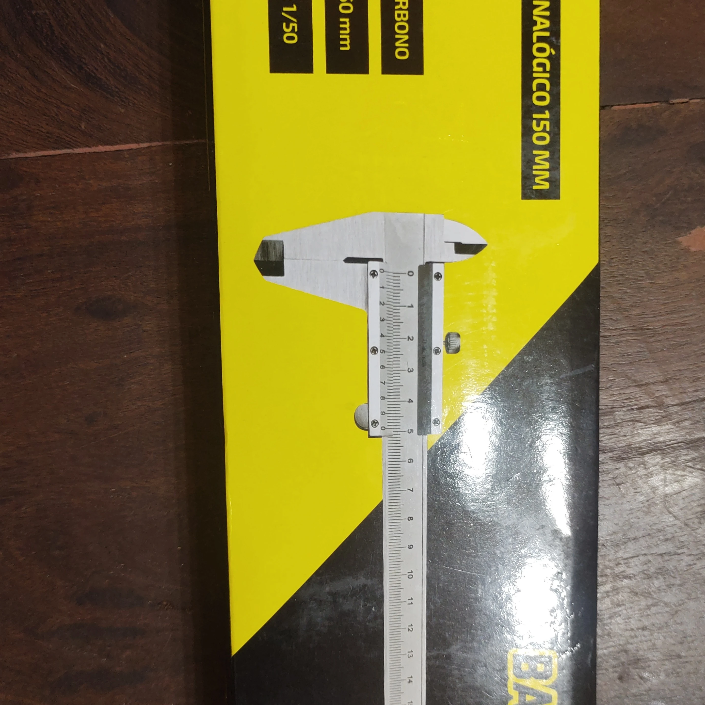 CALIBRE ANALÓGICO 150MM CON ESTUCHE RÍGIDO 
