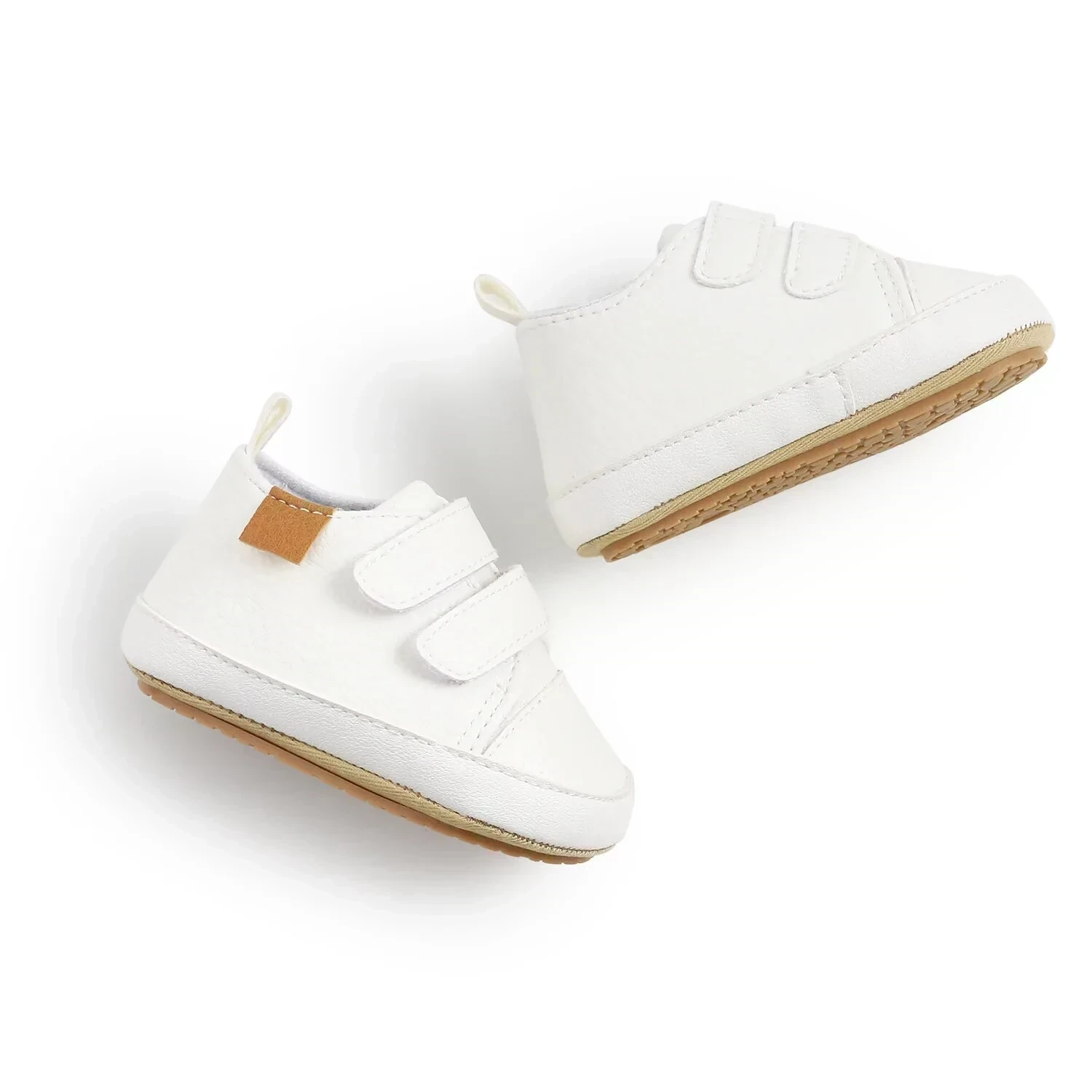ZAPATITOS BLANCOS 3