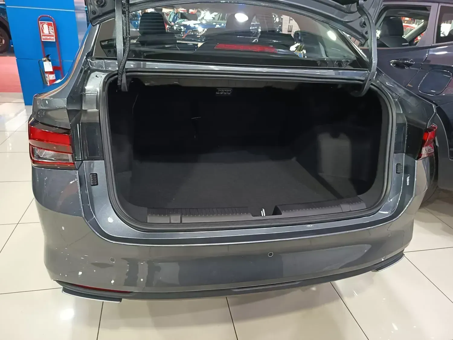 CHEVROLET SAIL LTZ MT GNV 4