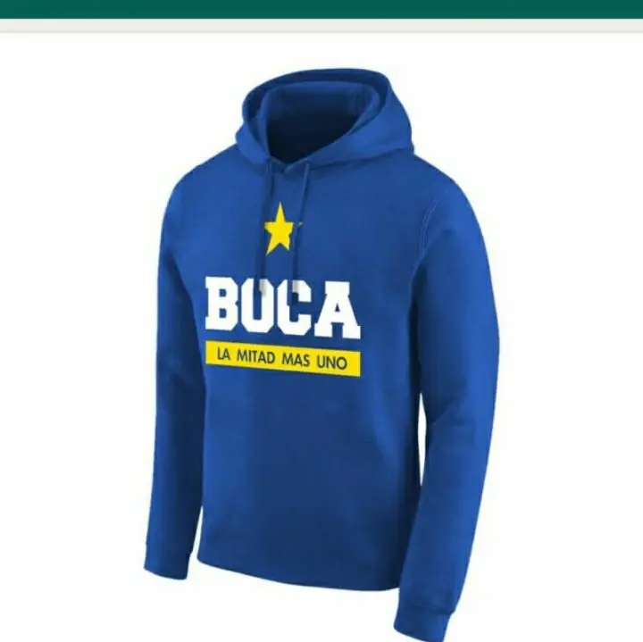 POLERA CON CAPUCHA DE BOCA