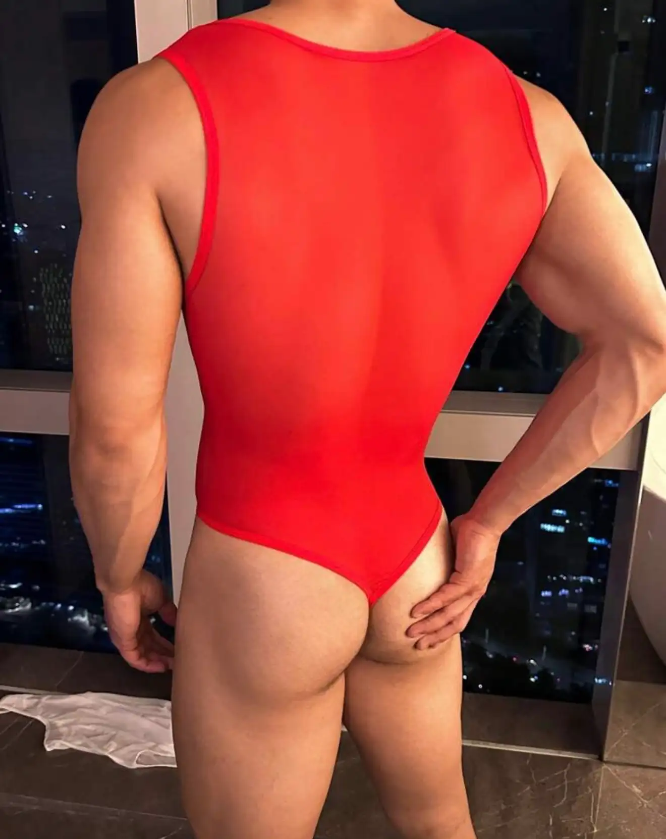 Traje rojo  2