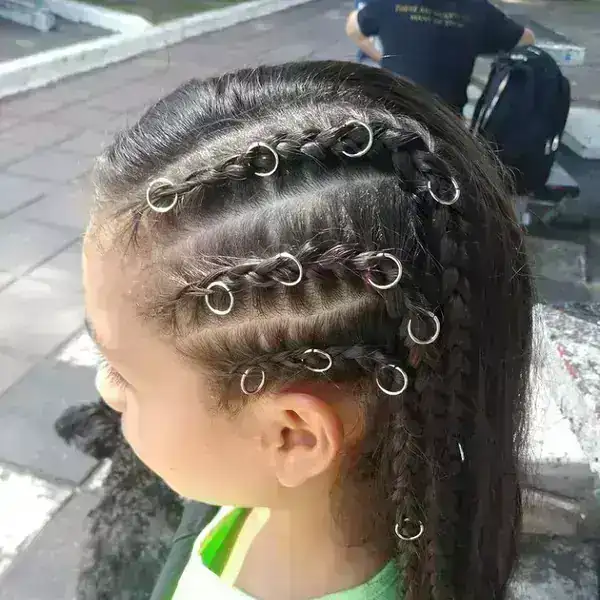 Tres trenzas argollitas
