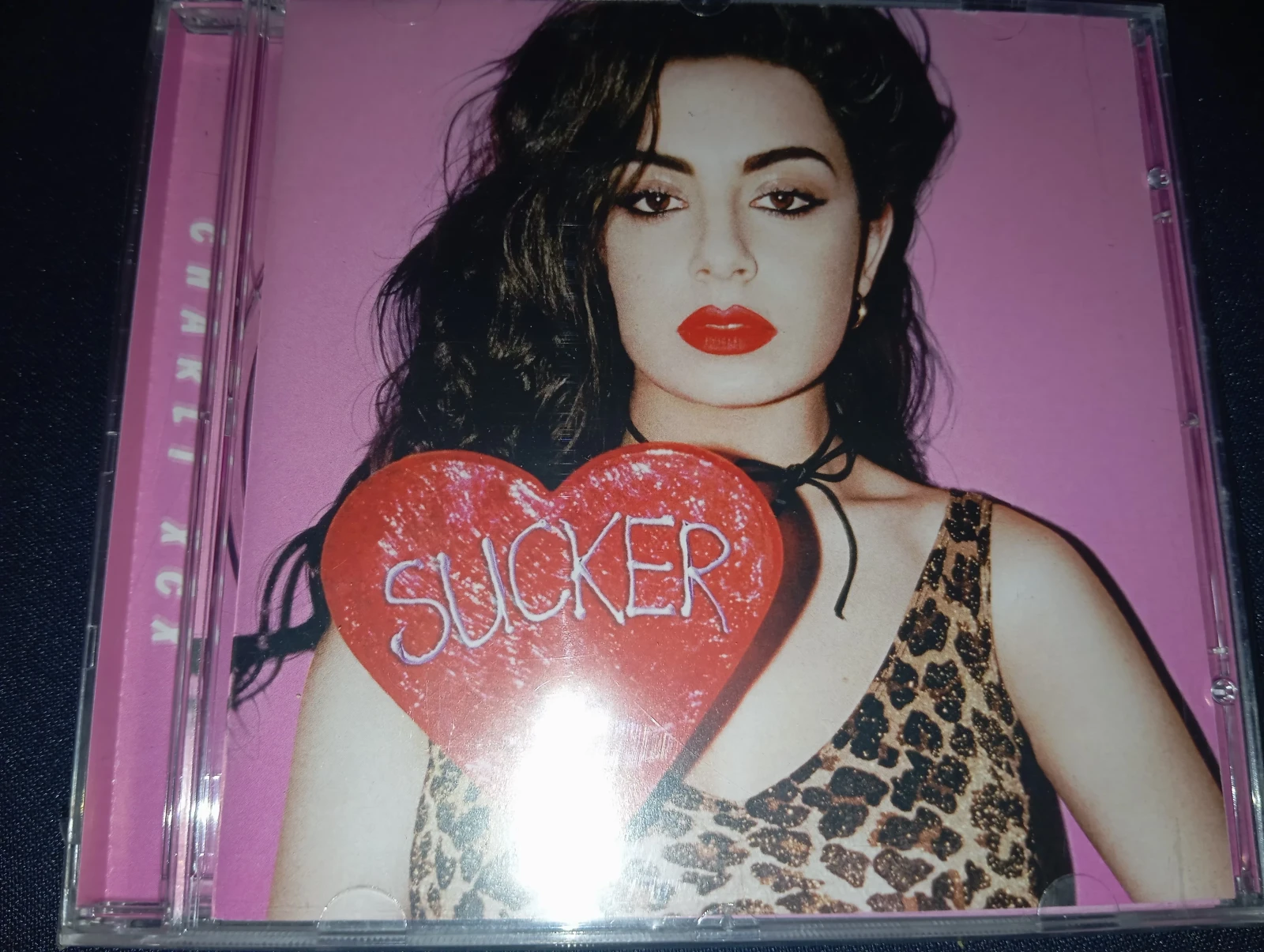 Charli XCX - Sucker (BONUS TRACK)(ARGENTINA)
