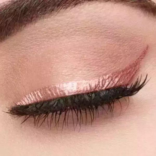 Delineador de ojos líquido Lash Paradise, color Oro Rosa - 125 2