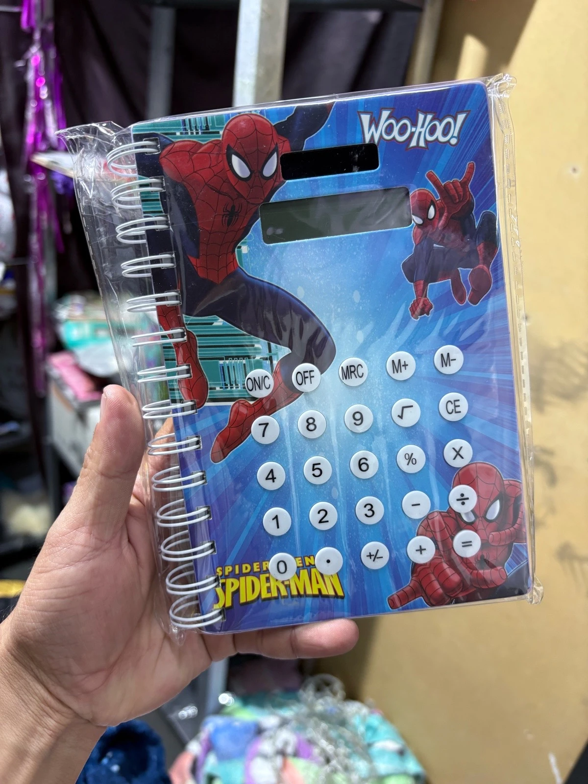 Libreta de personaje con calculadora solar  2