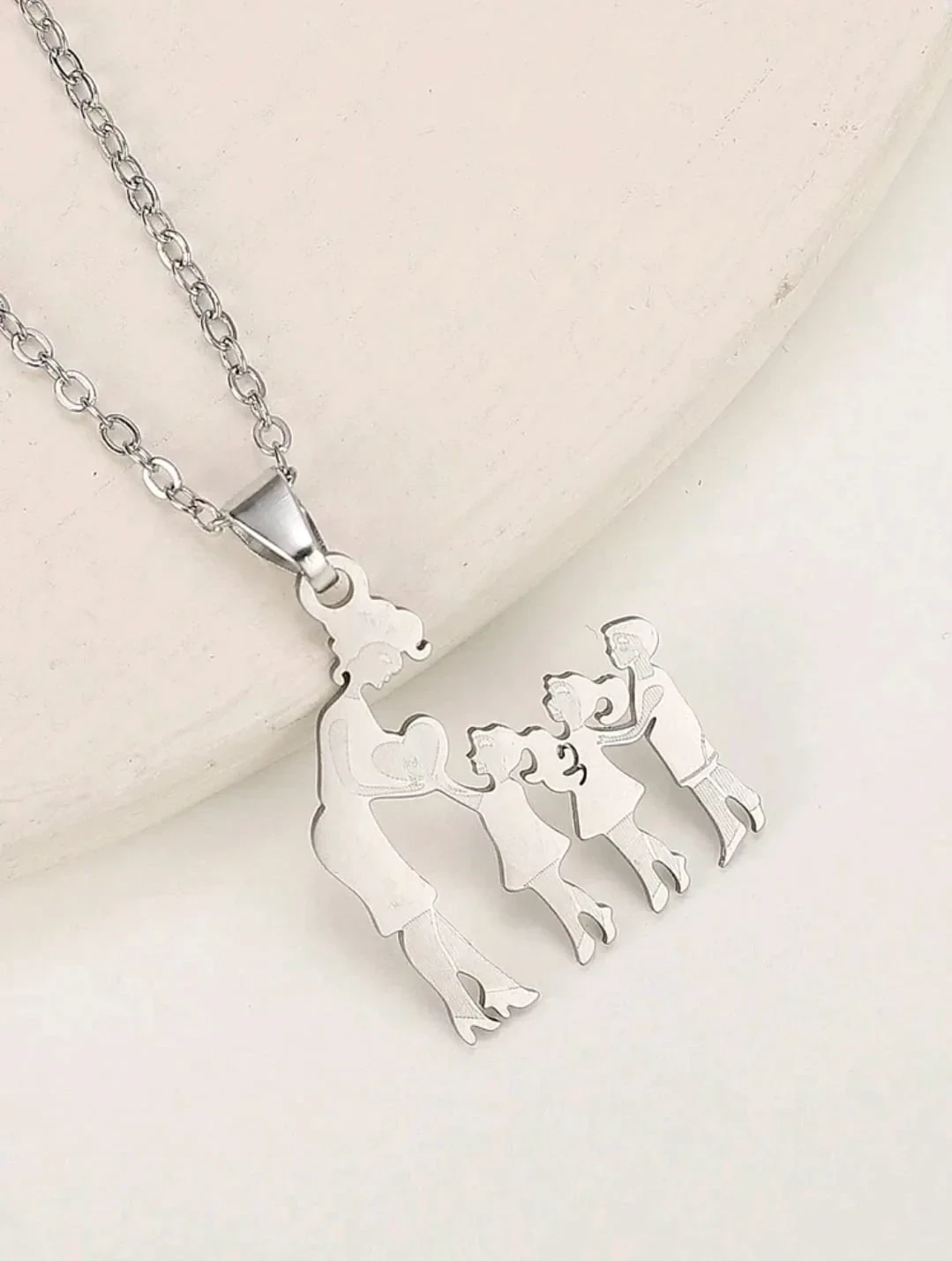 Collar de acero inoxidable  2