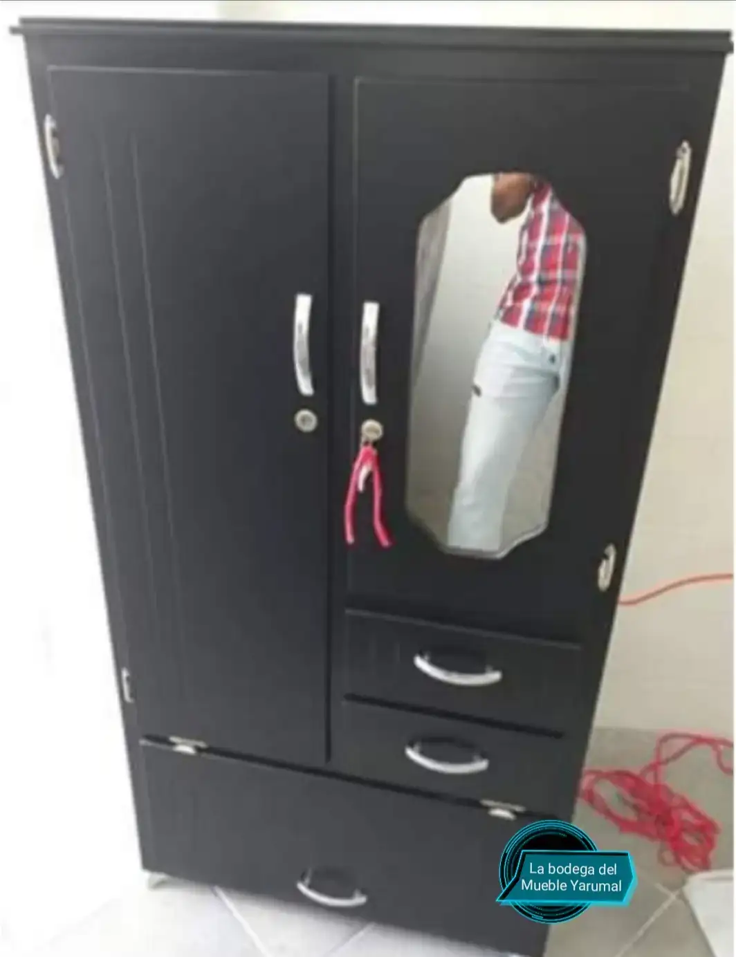 Closet con espejo 