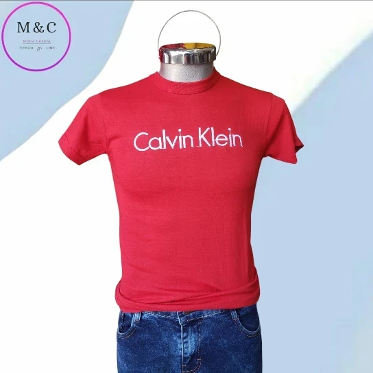 Playera CH cuello redondo 4