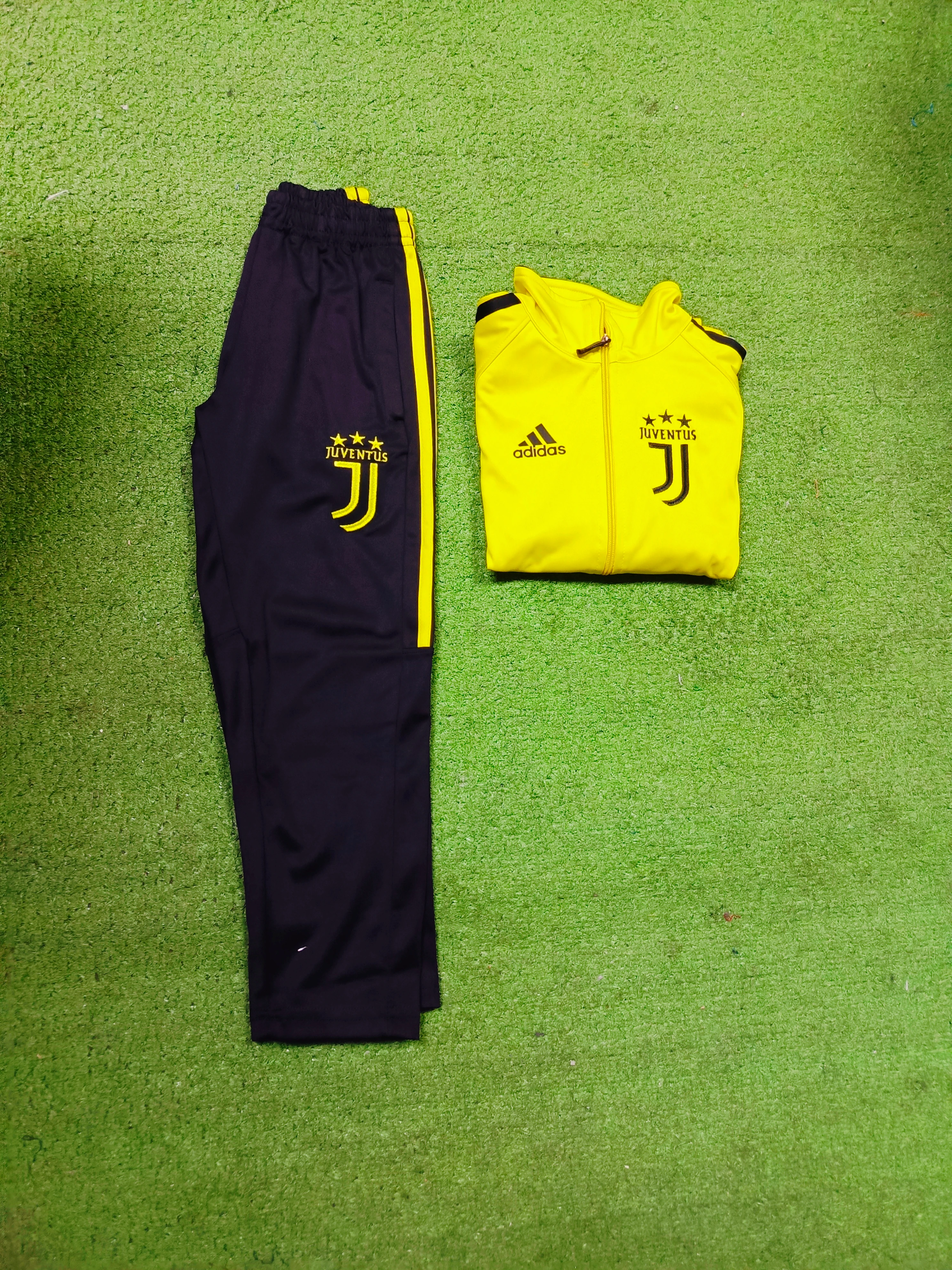 Conjunto Juventus niño  3