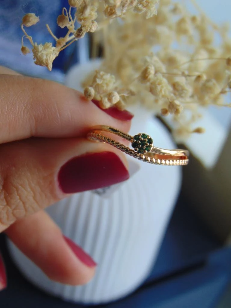 ANILLO ACERO DOR DELG DOS LINEAS MINI FLOR VERDE 2
