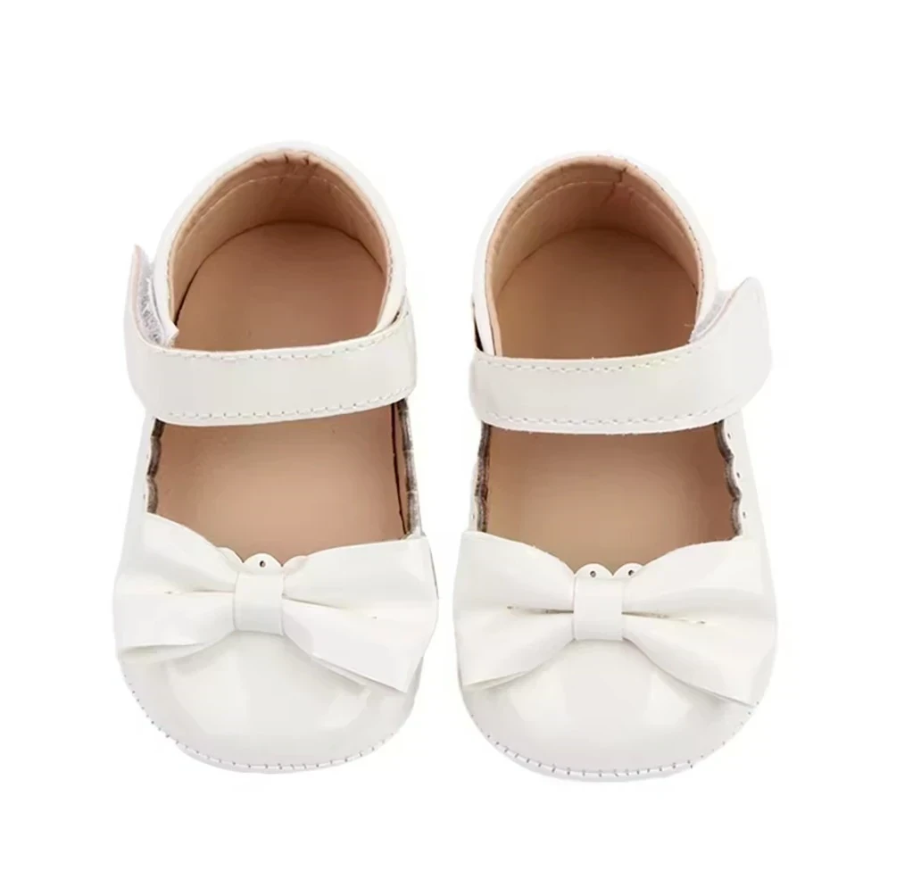 ZAPATITOS BLANCOS LAZOS 2