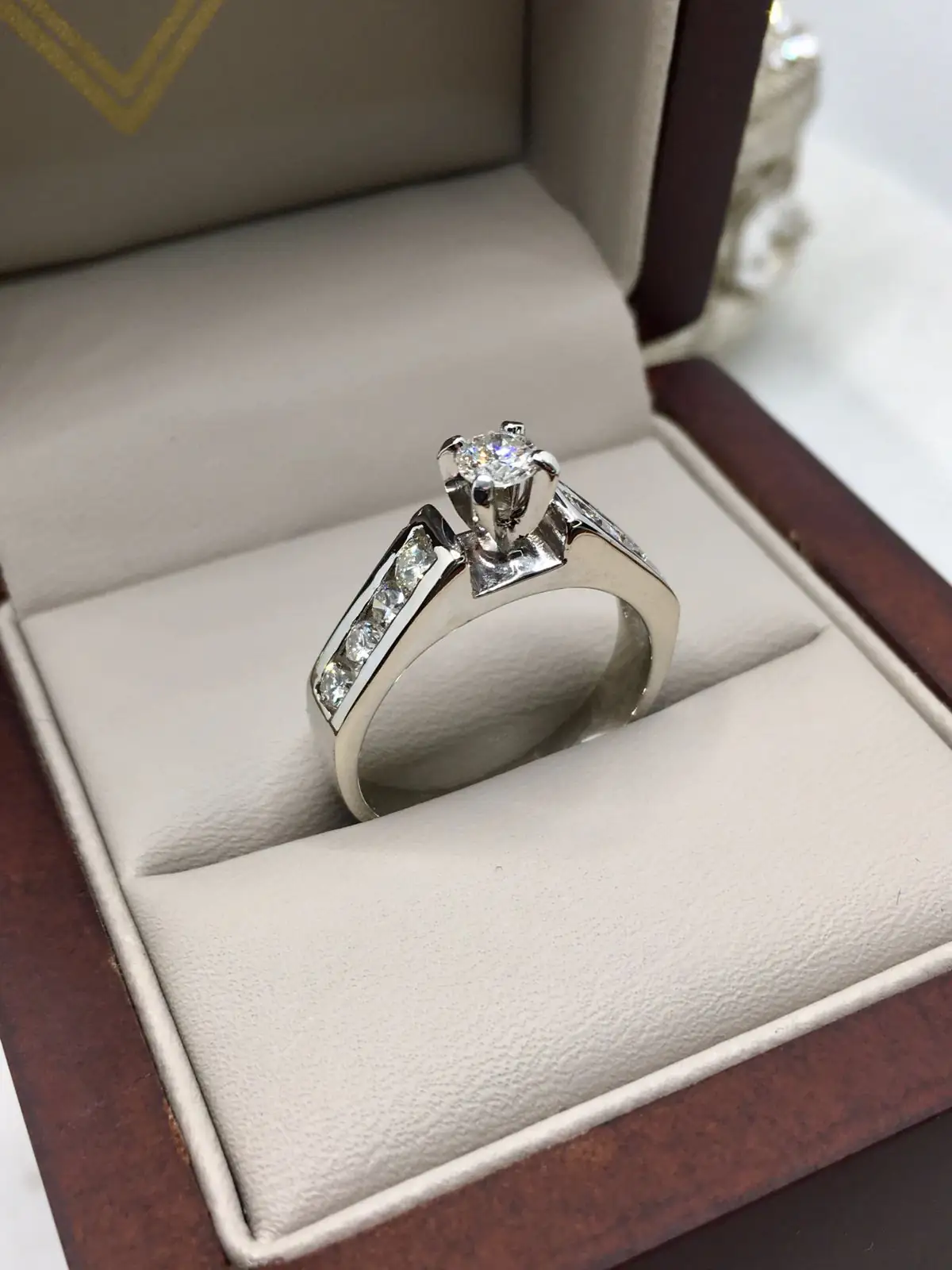 Anillo roma con laterales  2