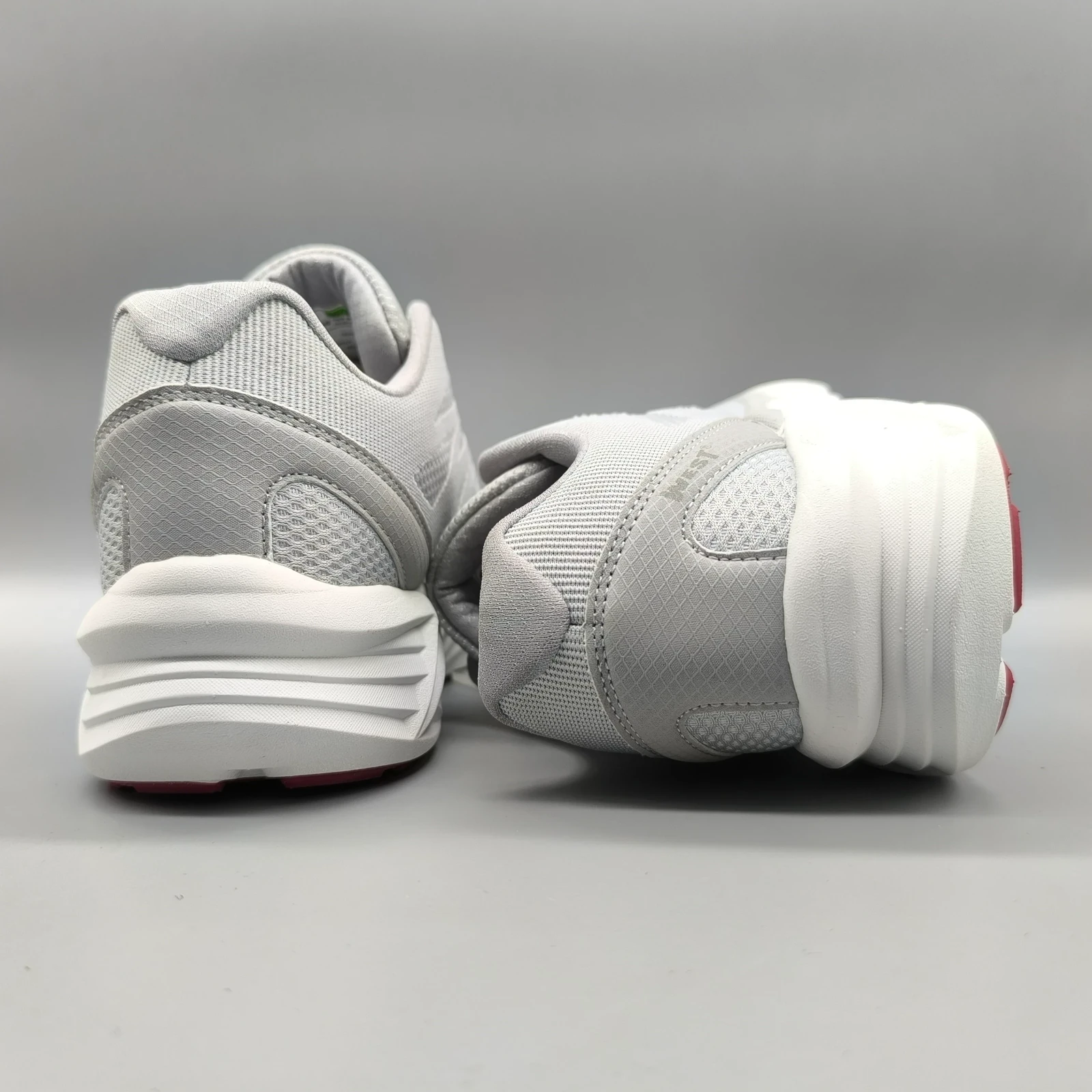 WEST DE HOMBRE LT GREY/WHITE/RED 4