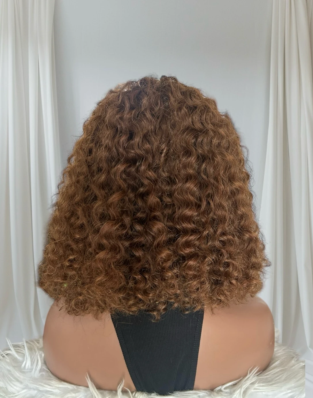 Peluca de cabello humano rizado rubio miel de 14 pulgadas, peluca prearrancada sin pegamento, peluca rizada de 13 x 4, color marrón brillante, peluca rizada  3