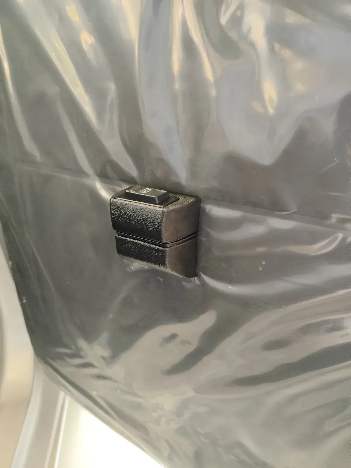 SISTEMA DE ALZAVIDRIOS DOS PUERTAS DELANTERAS BOTON