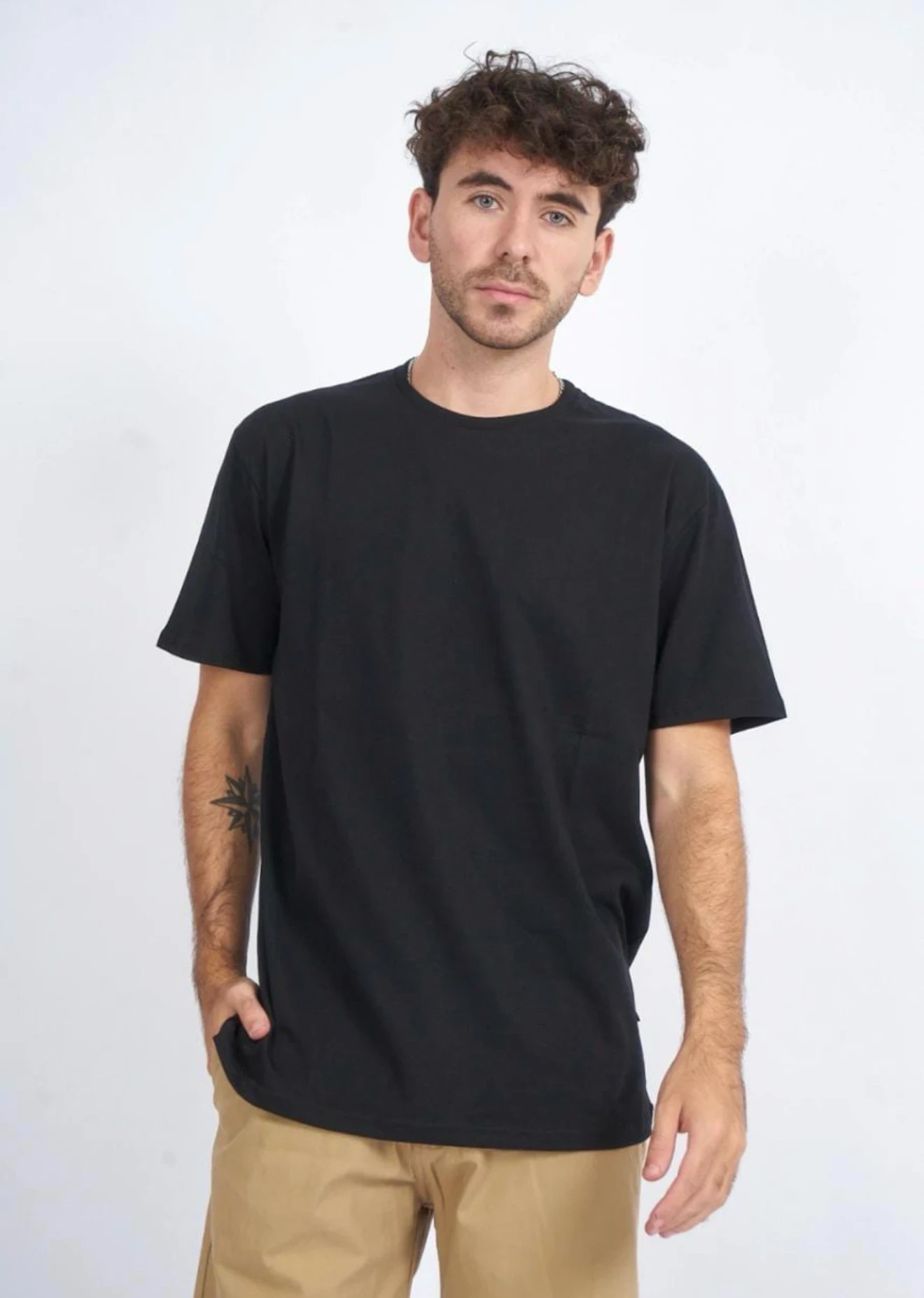 REMERAS LISAS ALGODON REFORZADO  3
