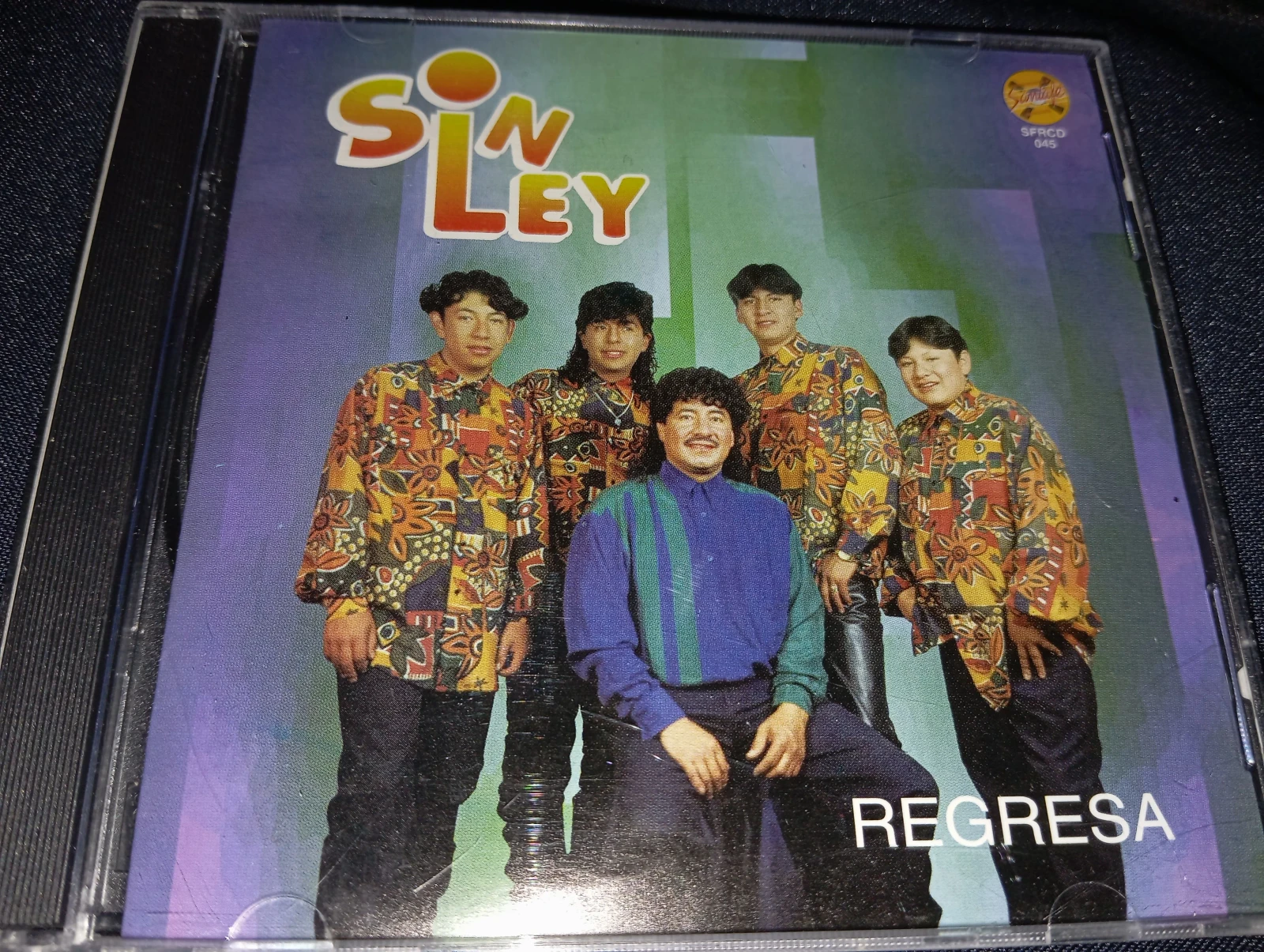 Sin Ley - Regresa (SANTA FE RECORDS)