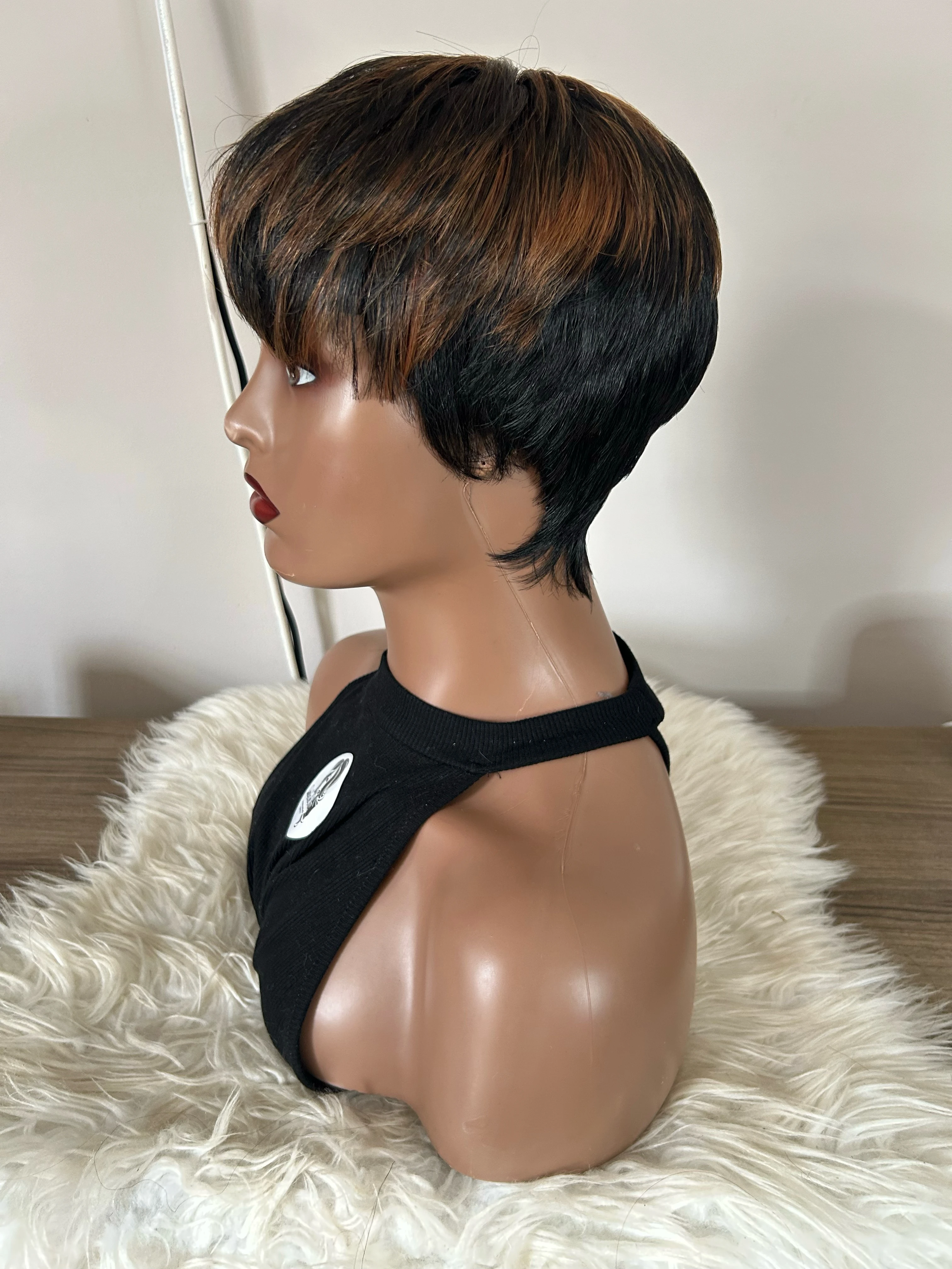 Peluca semi pixie  3
