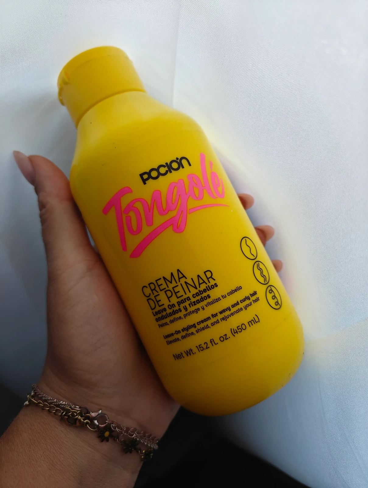 Crema de peinar tongolé