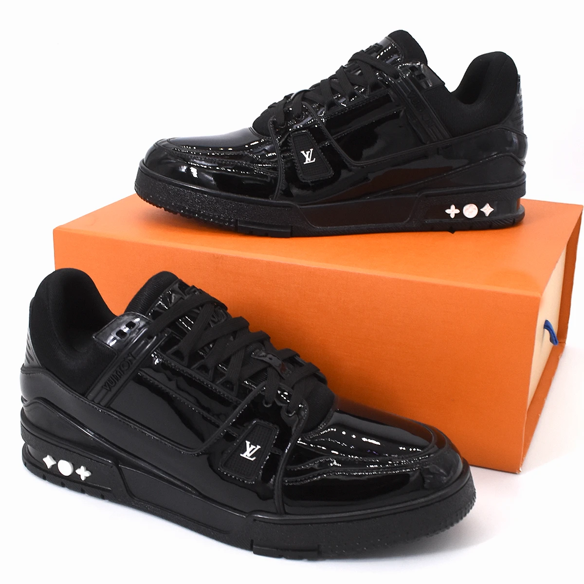 LV Trainer Negro Satin