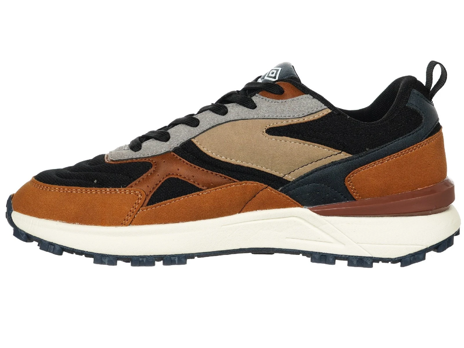 Umbro  4