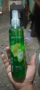 BODY SPLASH SWEET PEAR 240ML