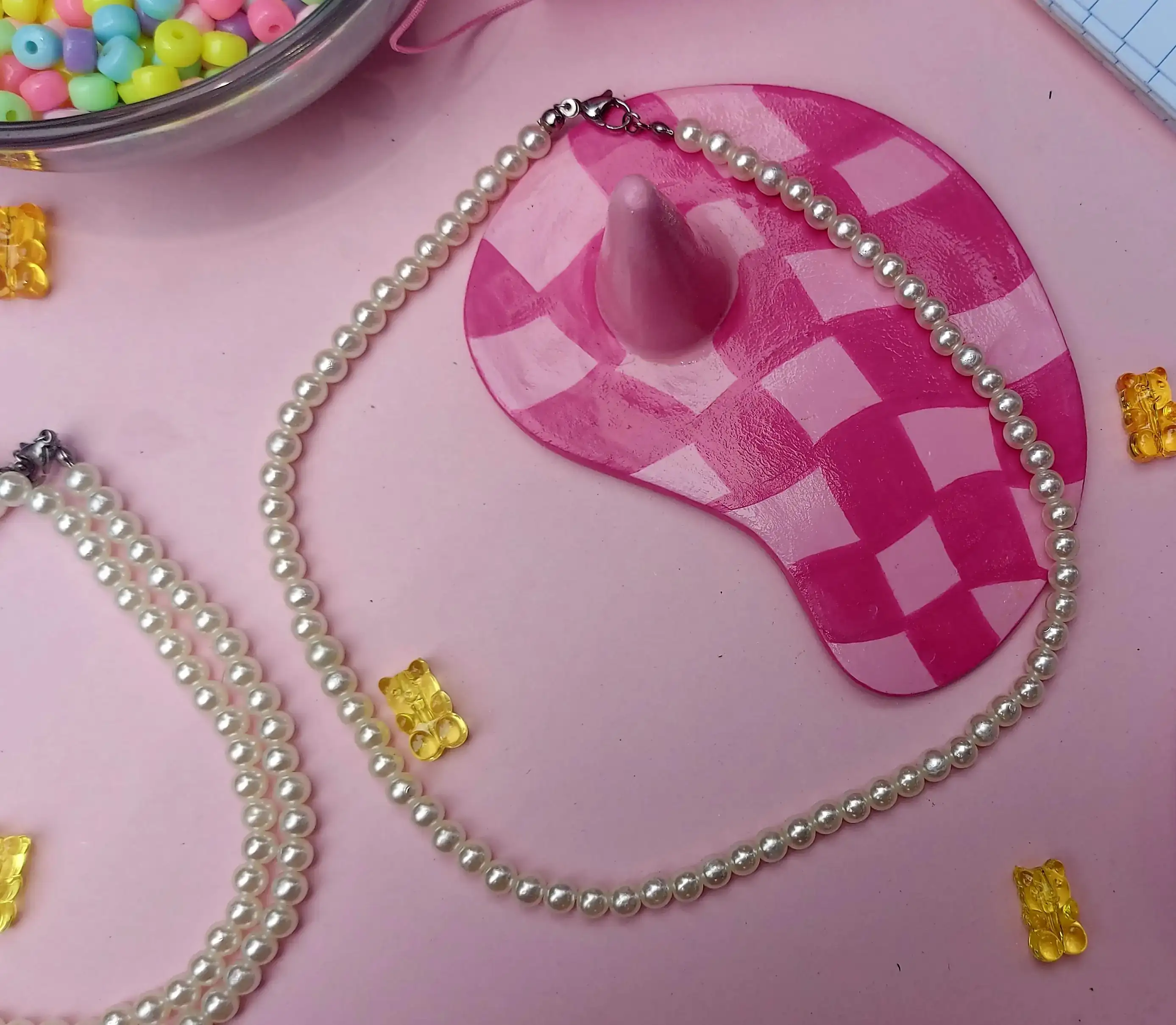 Collar  de perlas acrilicas  3