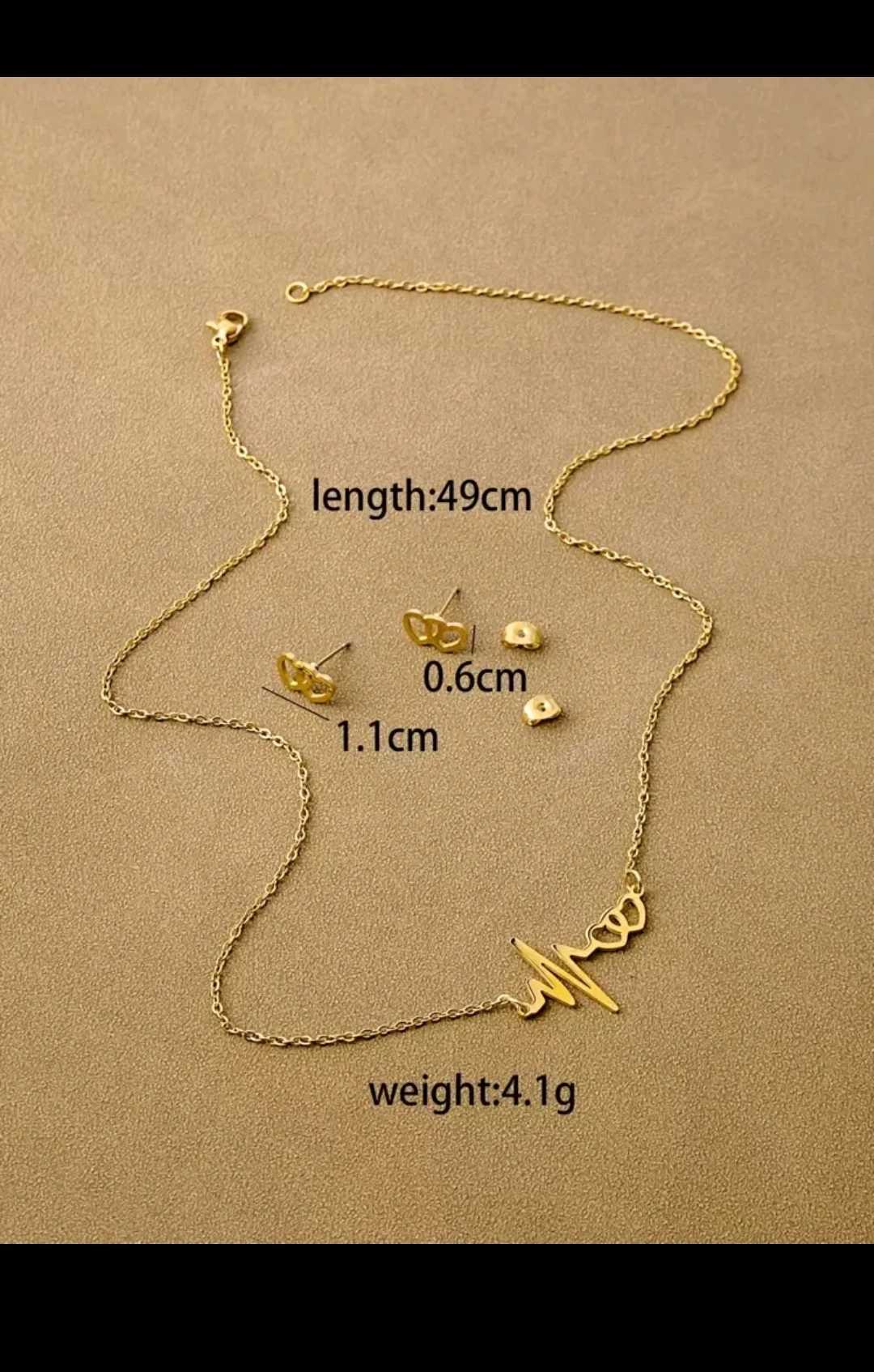 Set de collar y pendientes con diseño de corazón y latidos  4