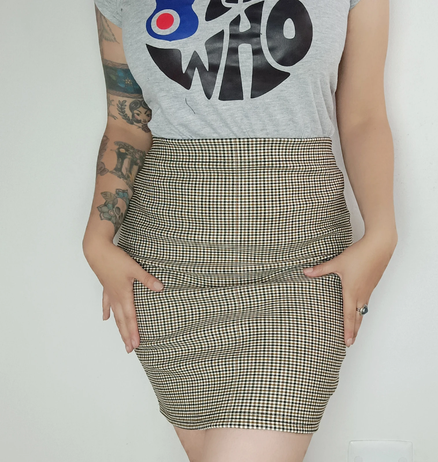 Falda cuadros beige y cafe pequeños