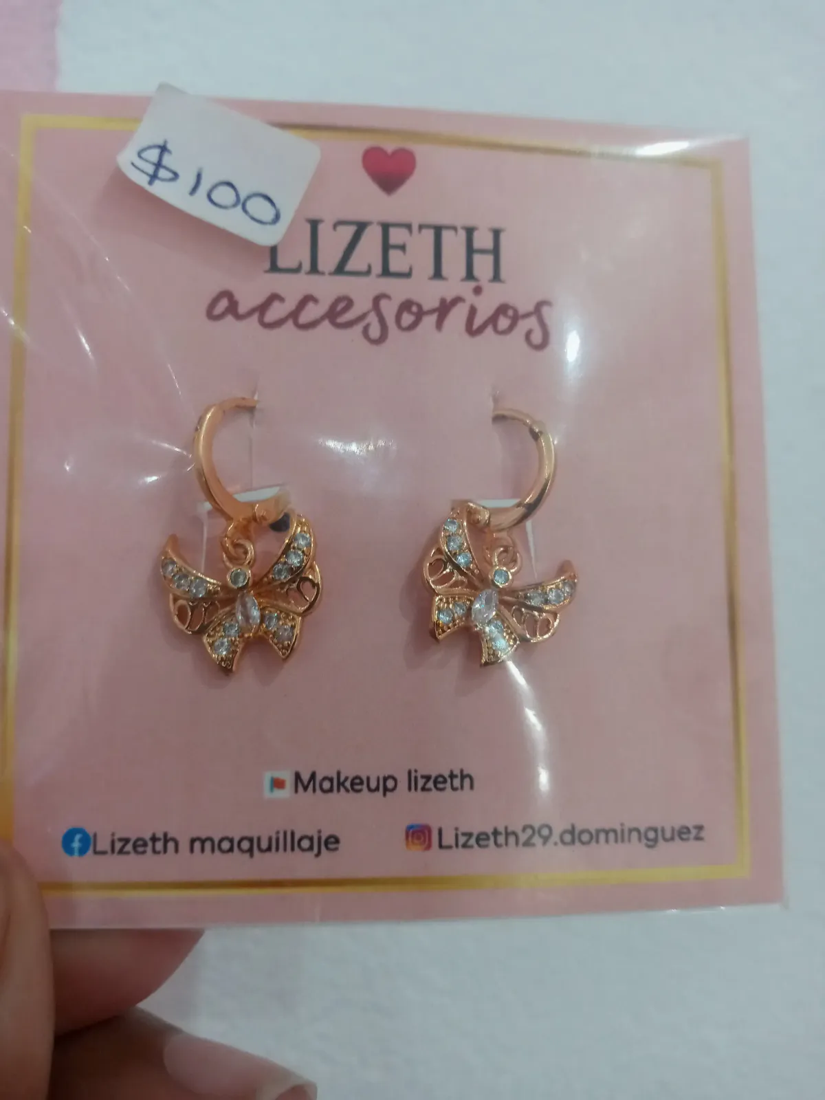 Aretes de mariposa