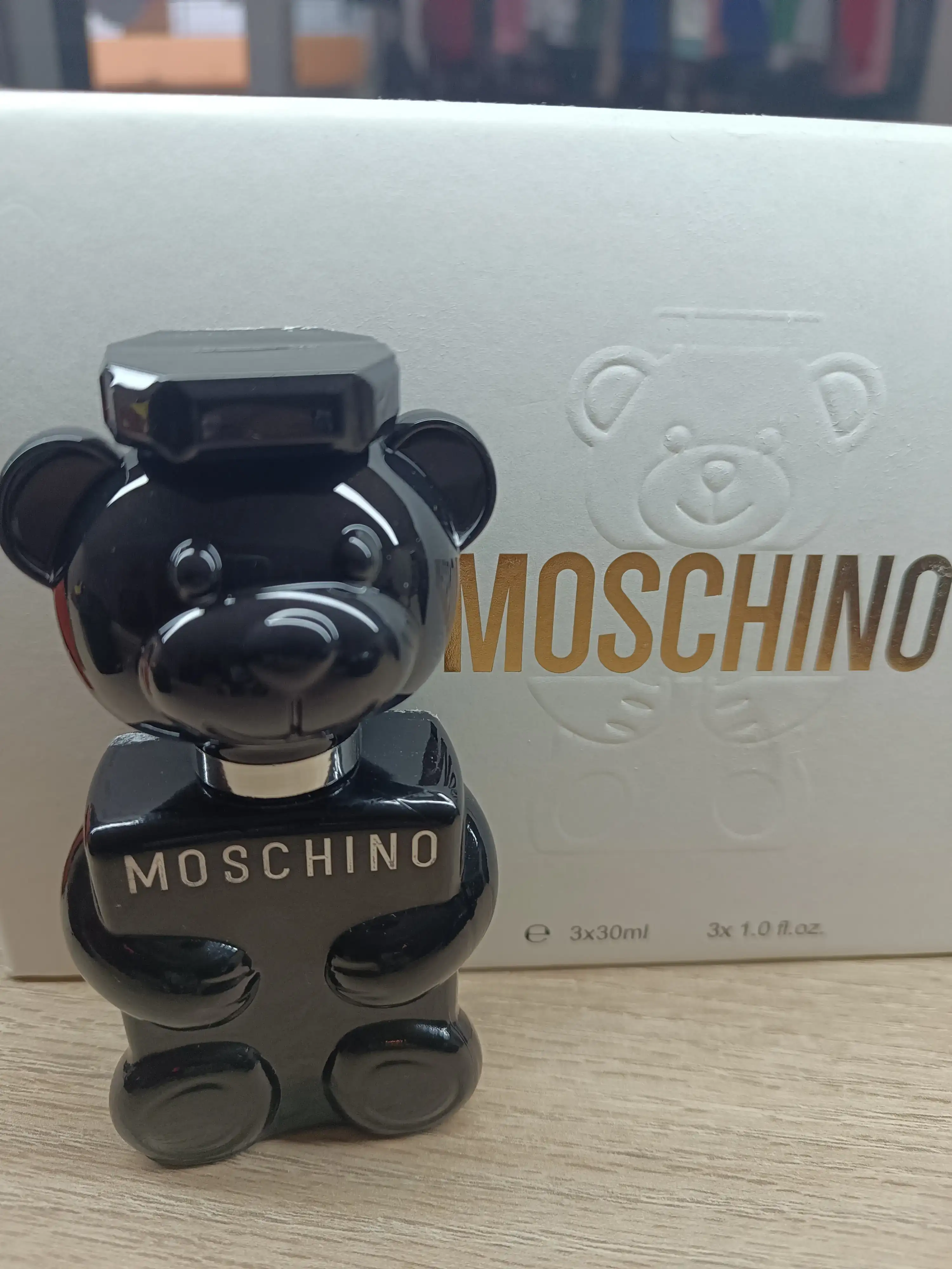 Moshino negra