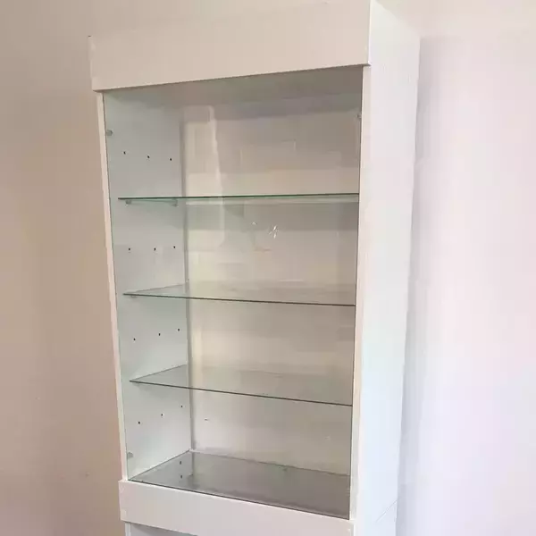 Vitrina vertical 3