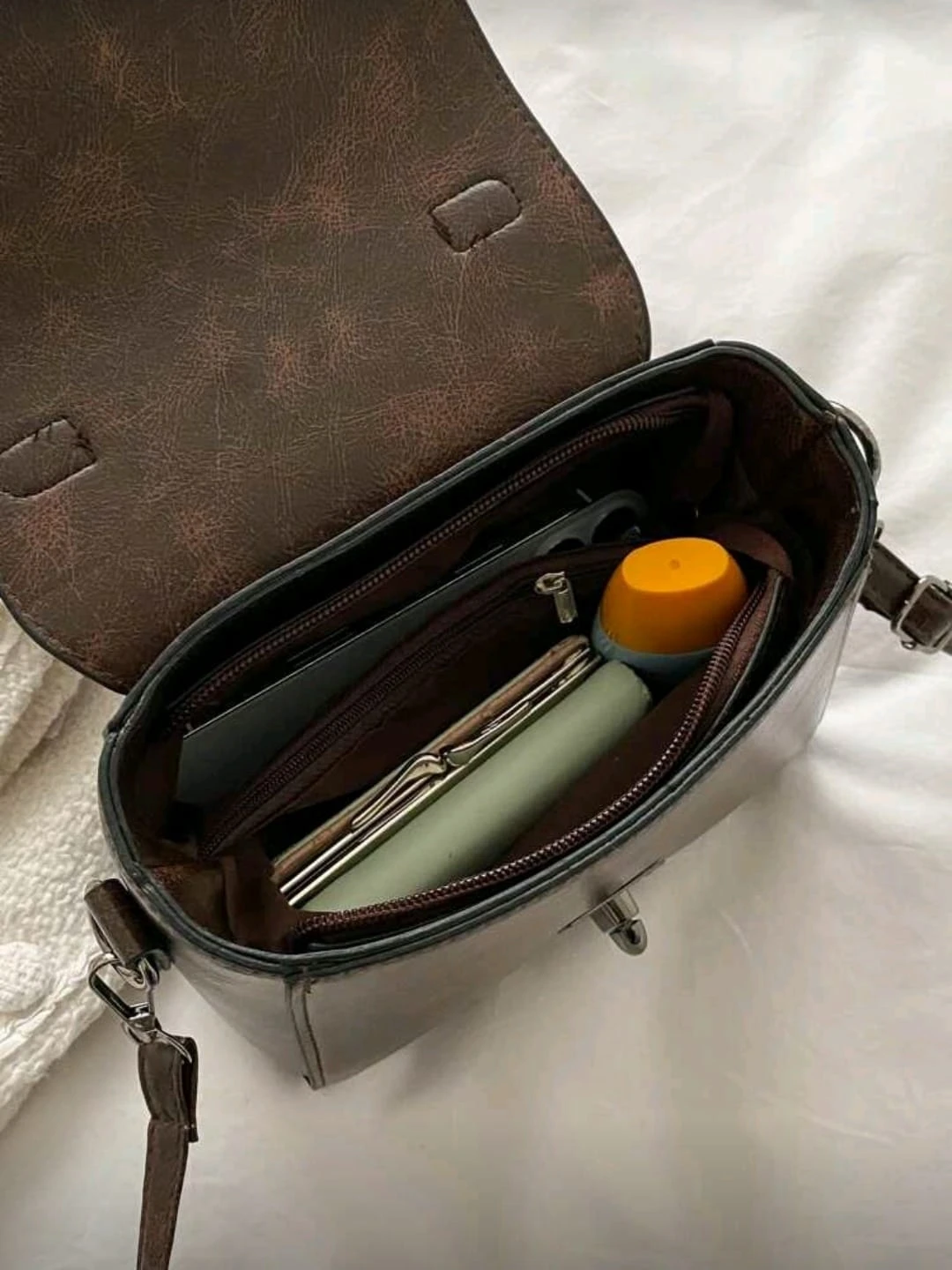Bolso cuadrado ligero  2