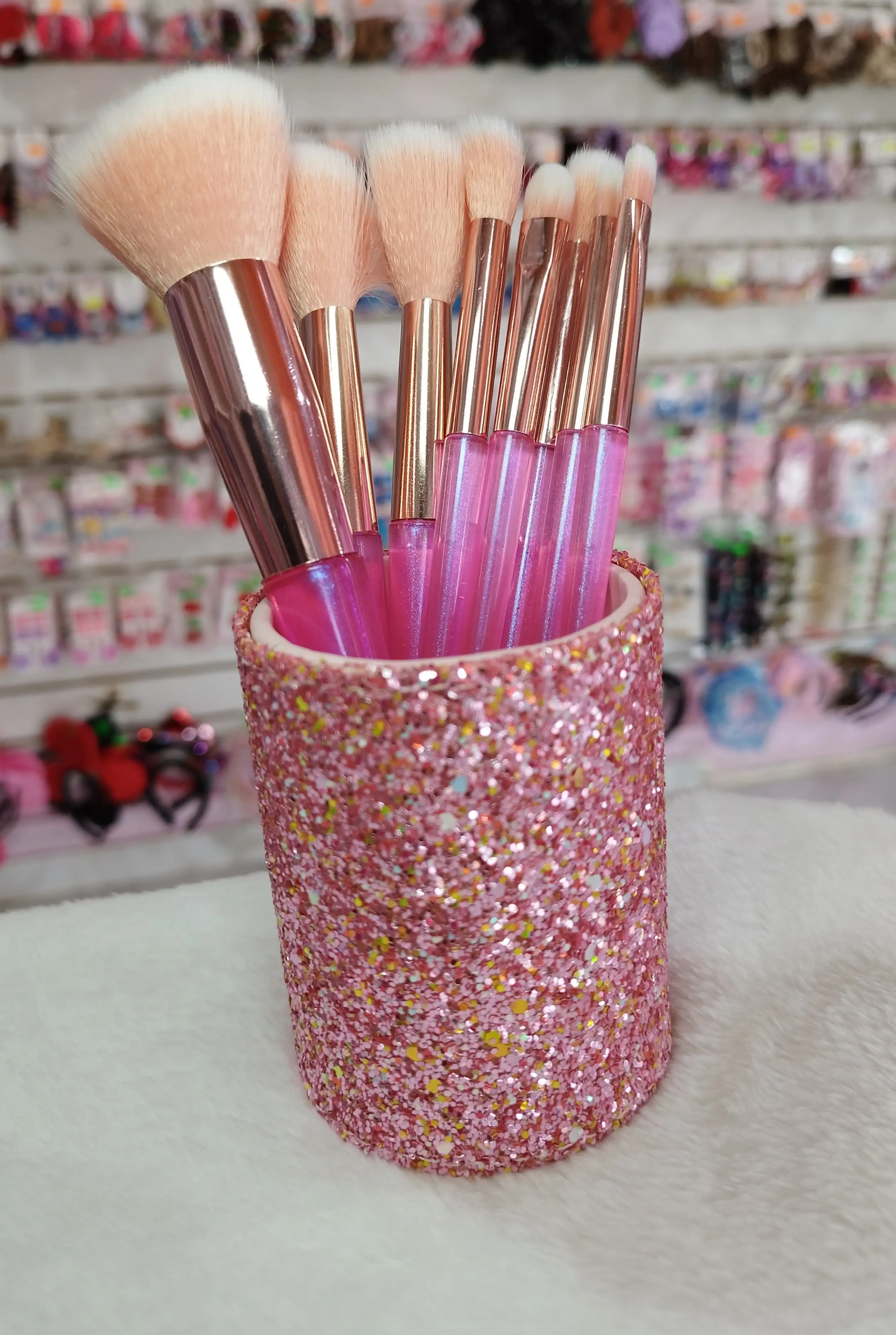 Brochas de maquillajes con portabrochas 😍