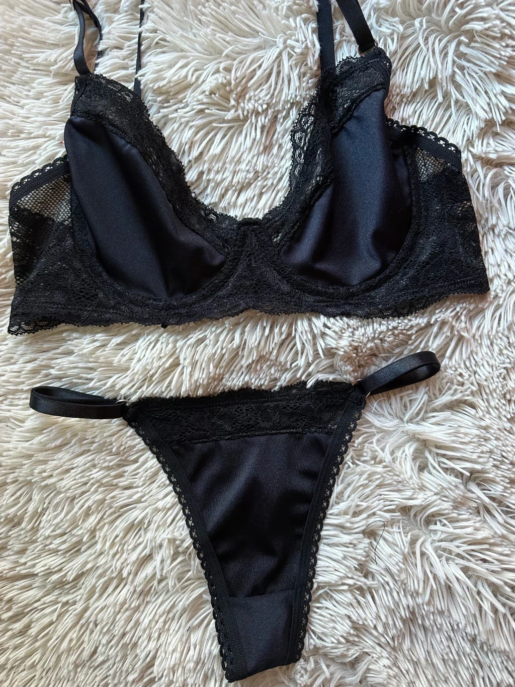 Iris Liso Negro