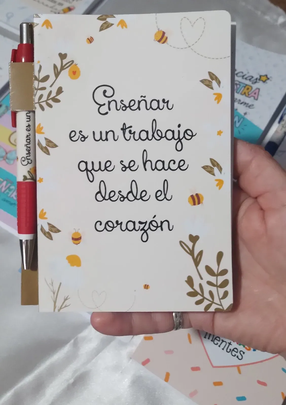 Libreta con lapicera pack por 10 unidades  4