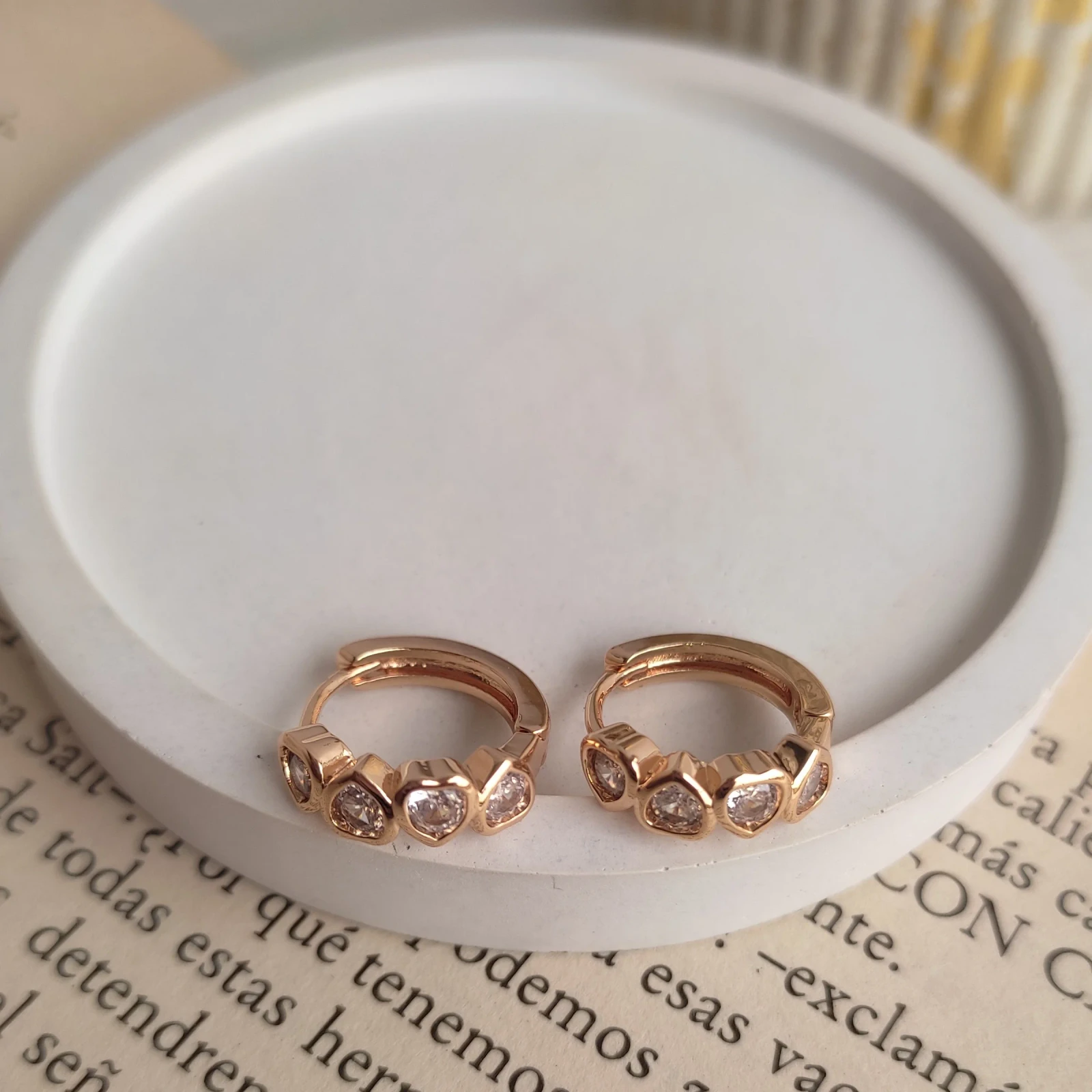 Hoops corazóncitos brillantes
