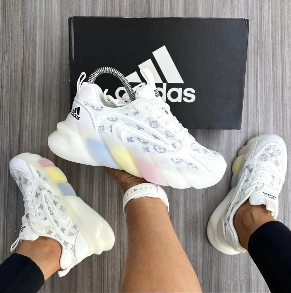 ADIDAS NWE TR AAA