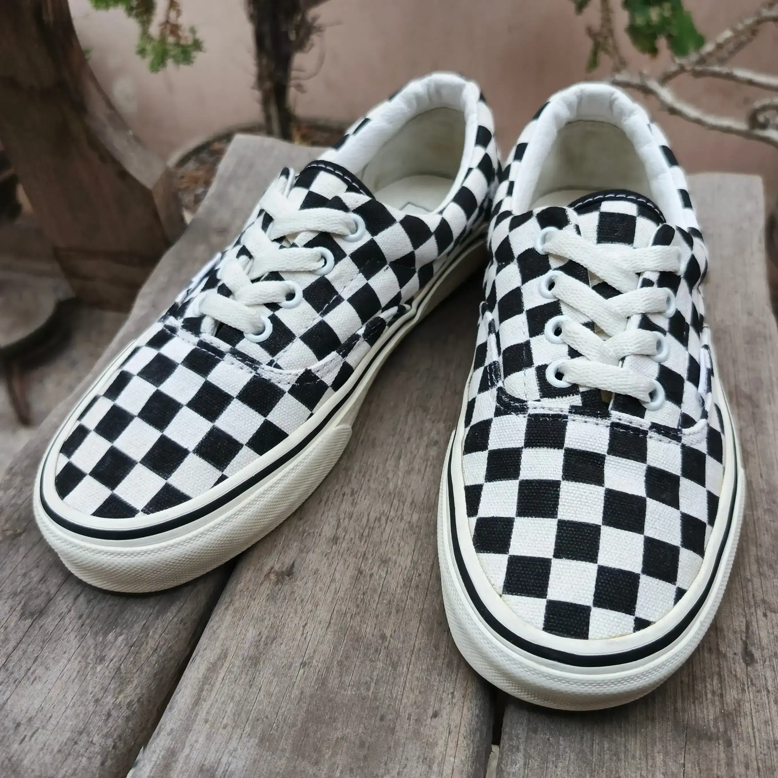 Vans 2