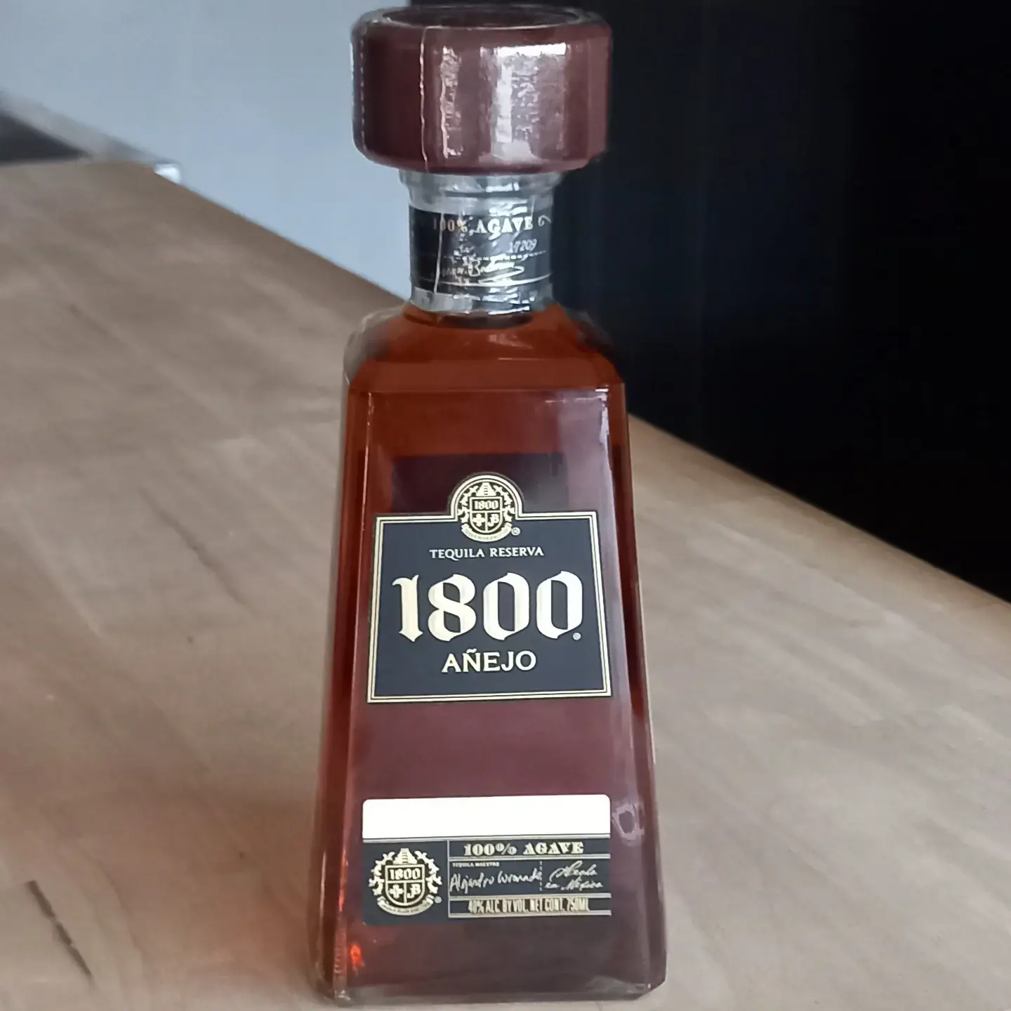 TEQUILA RESERVA 1800 AÑEJO 750mL